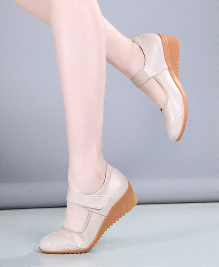 leather sandals color beige size 8 for women
