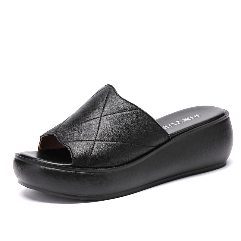 summer slipper color black size 5 for women