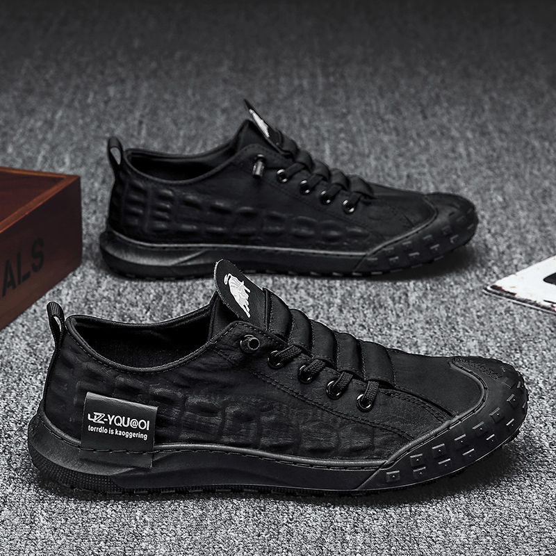 comfortable sneaker color black size 8.5 for women