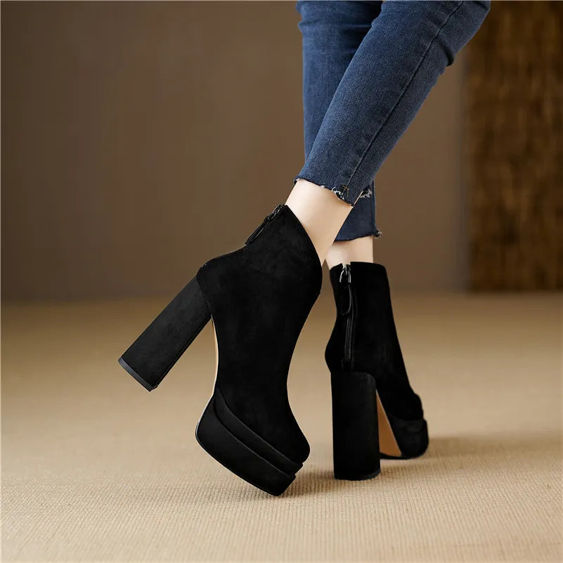 Autumn Boots Color Black Size 4.5 for Women