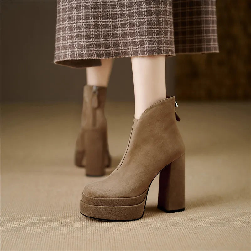 Autumn Boots Color Brown Size 5.5 for Women