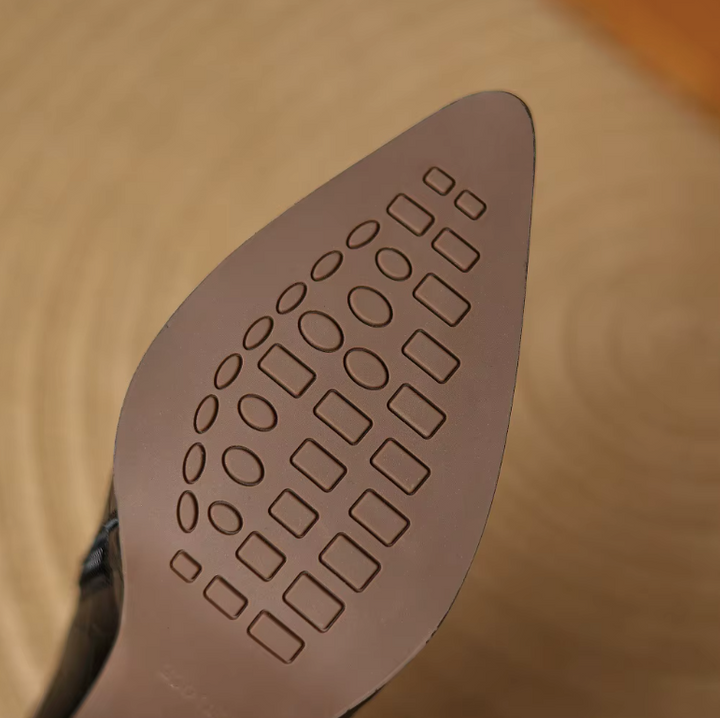 Apex Pump | Croc-Embossed Gold Cap-Toe