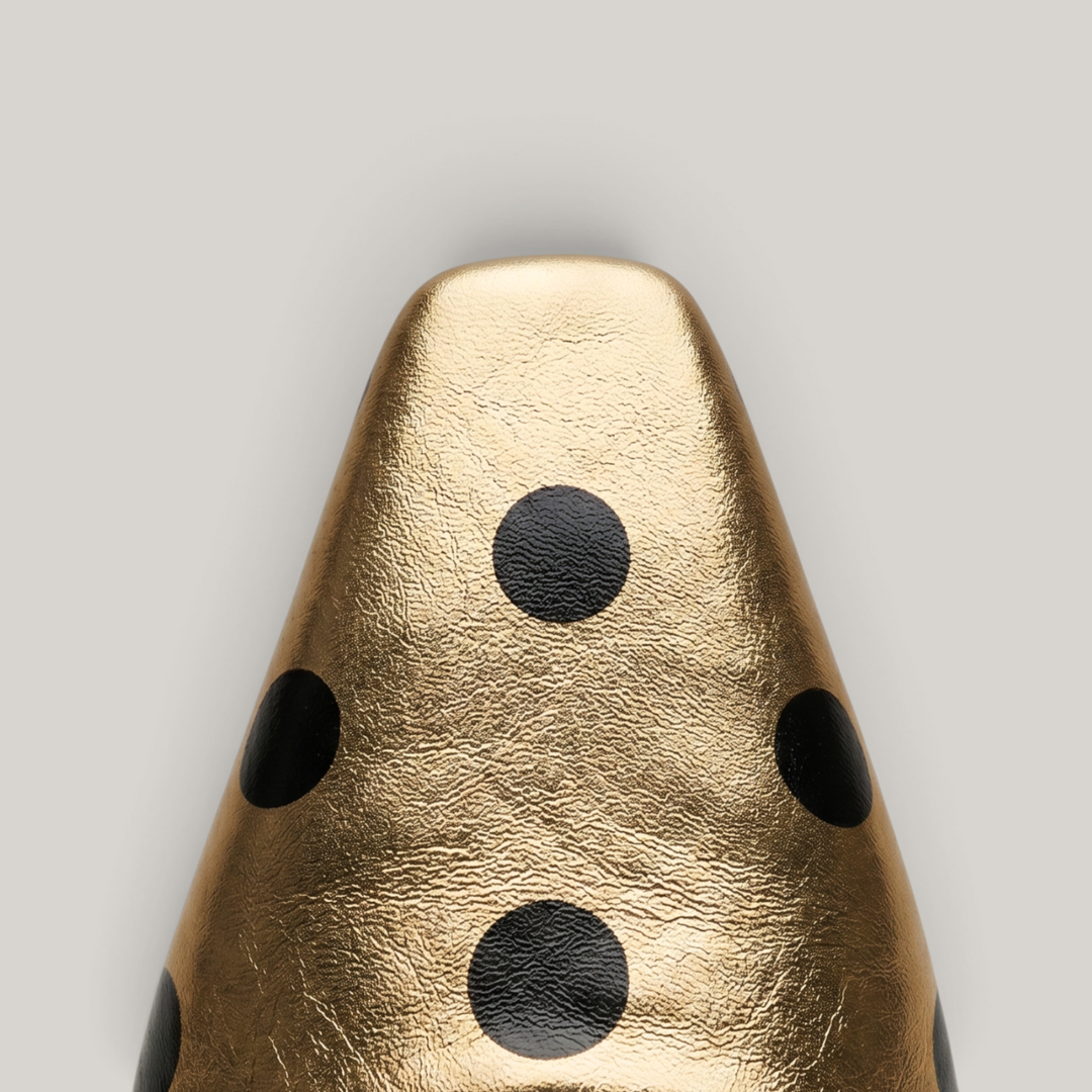 USS Adeline Mary Jane, macro detail of the toe construction