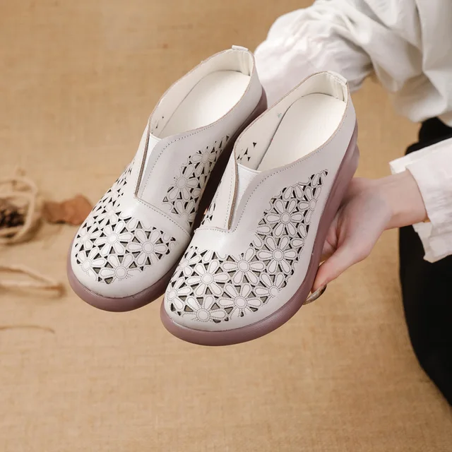 leather sandals color beige size 5.5 for women