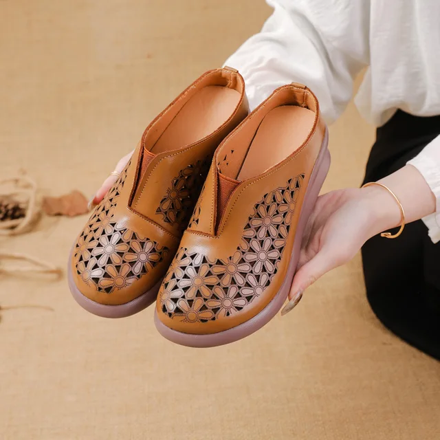 anti slip sandals color red size 8 for women