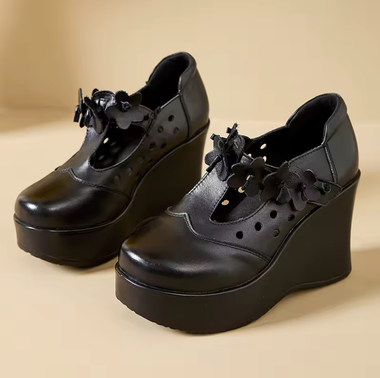 USS Shoes Ailing Women's Leather Flower Wedges