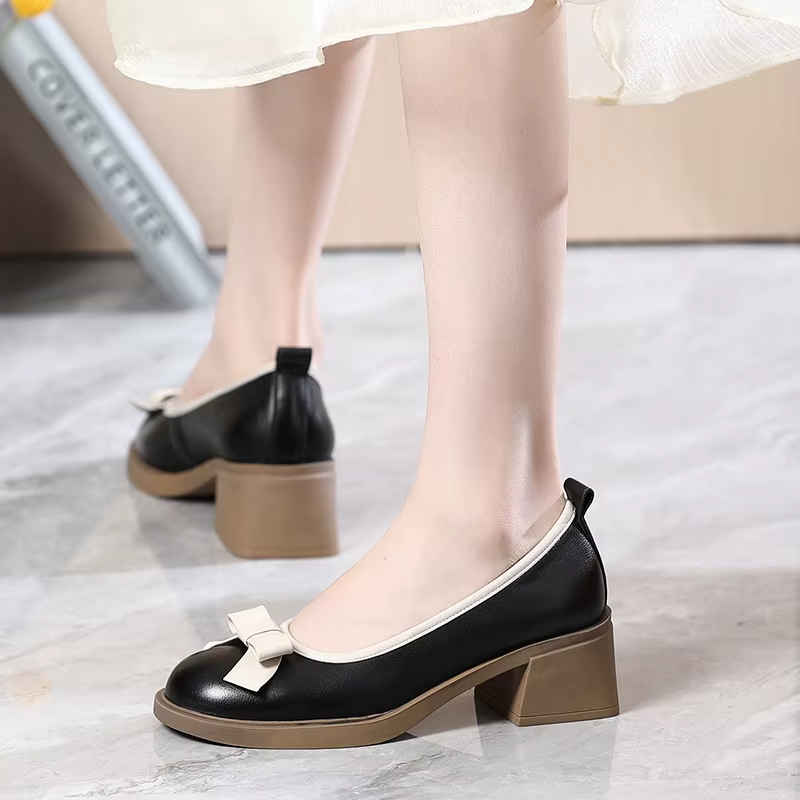 butterfly knot pumps color black size 9 for women