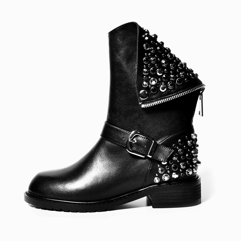rivet boots color black size 5.5 for women