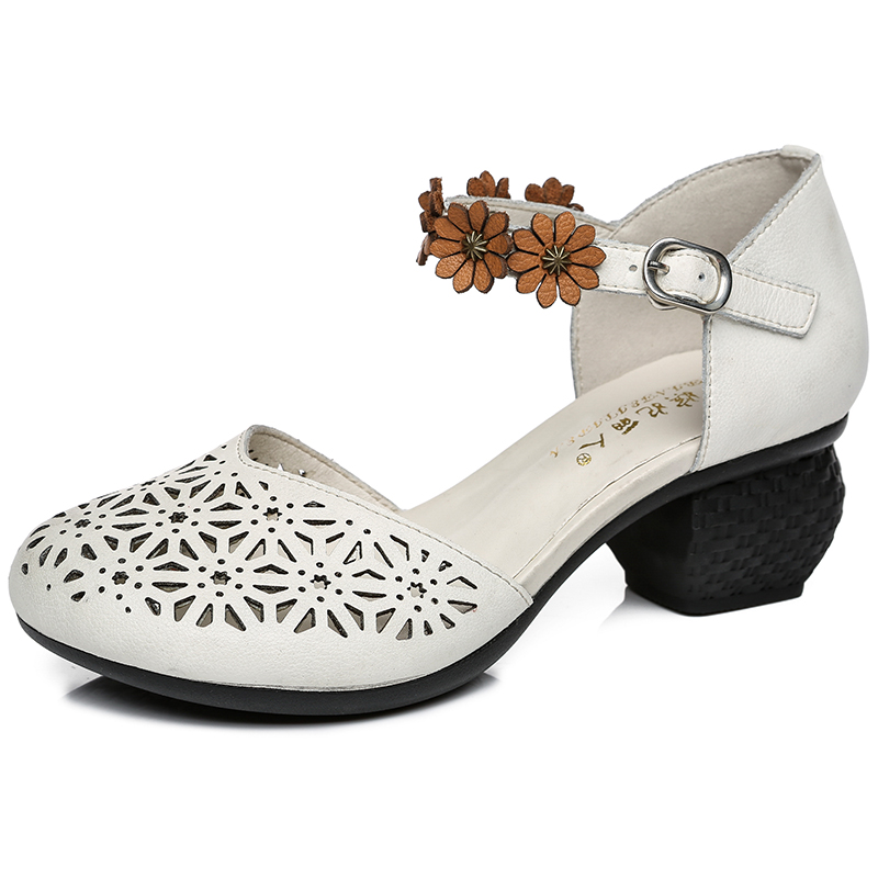 leather sandals color white size 5 for women