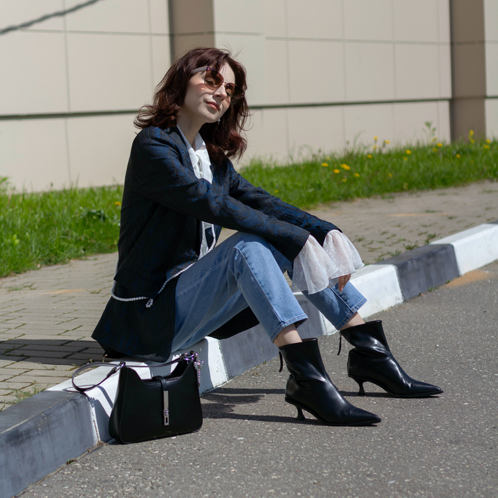 winter boots color black size  for women