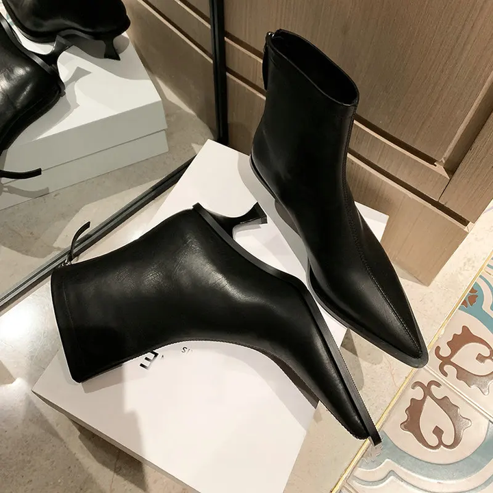 leather boots color green size 6 for women