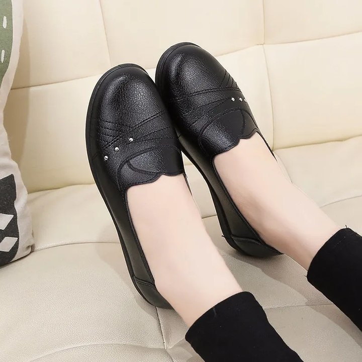 leather loafer color black size 8 for women