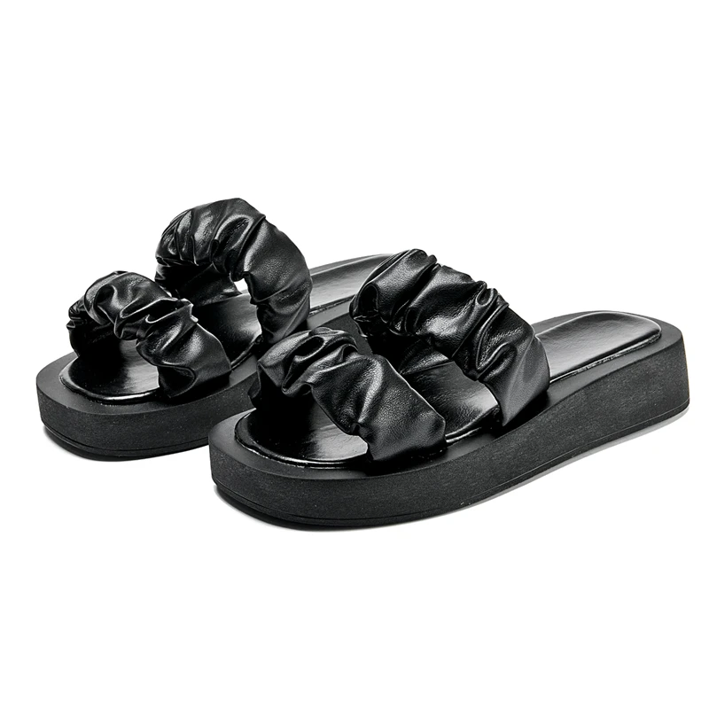 slipper color black size 5 for women