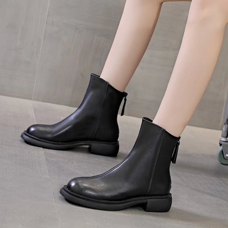 square heel boots color black size 8 for women