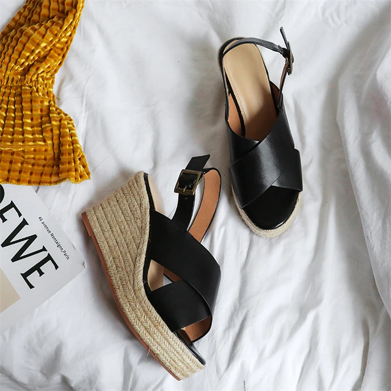 casual sandals color black size 7 for women