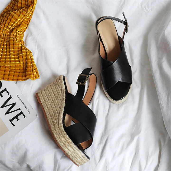 casual sandals color black size 7 for women