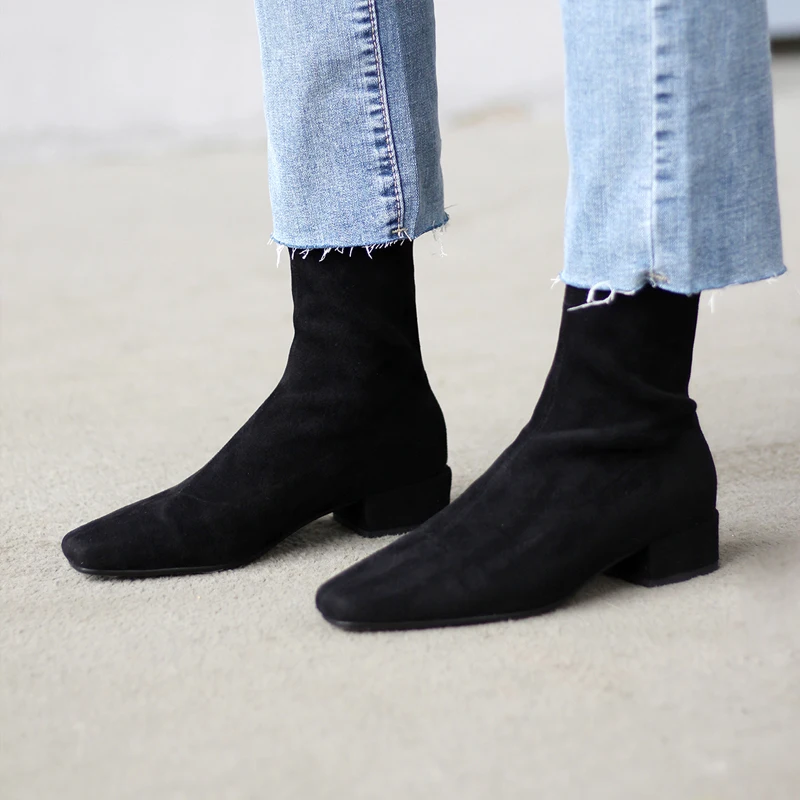 velvet boots color black size 5.5 for women
