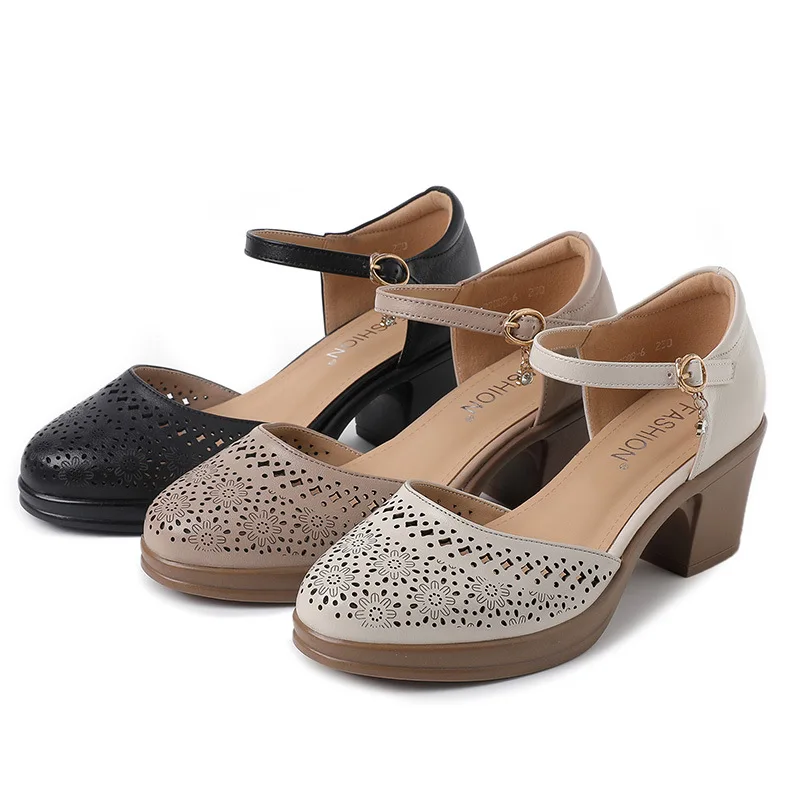 casual sandals color beige size 7 for women