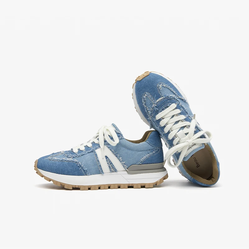 lace up sneaker color blue size 5 for women