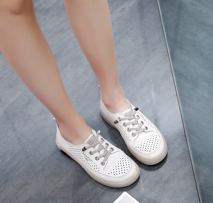 breathable sneaker color white size 6 for women