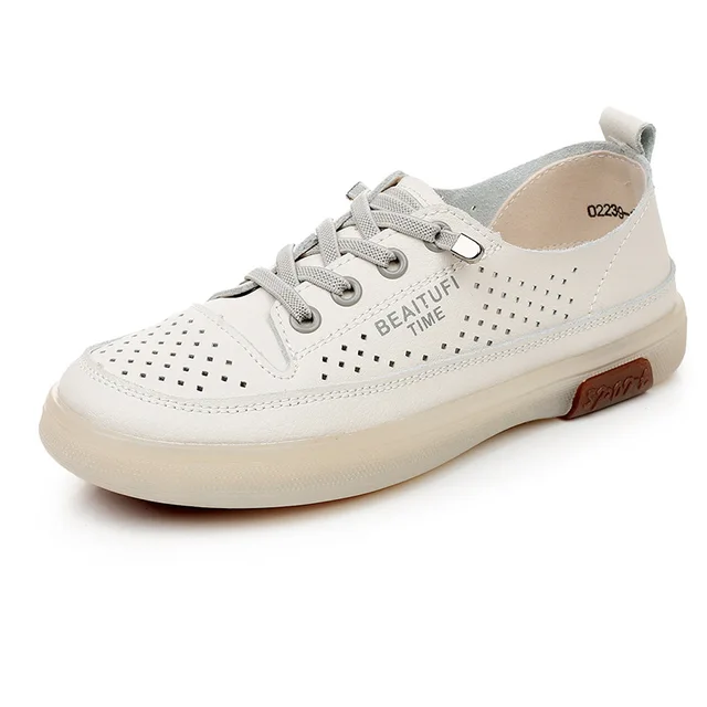 sneaker color beige size 5 for women