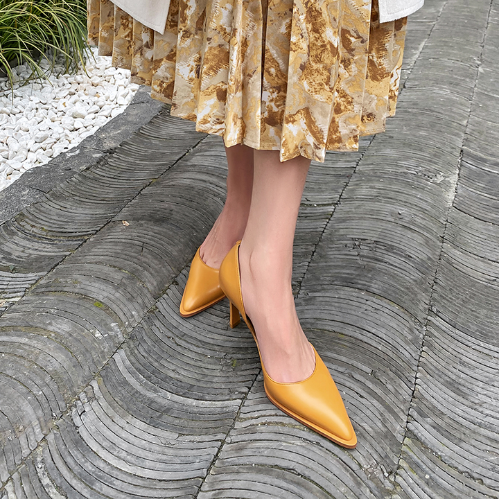 dress pumps color yellow size 5 for women