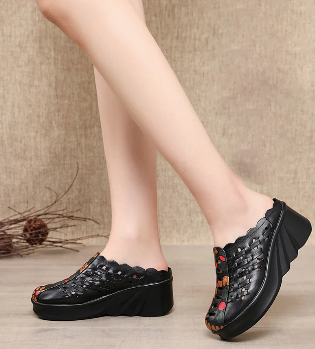comfortable clog color black size 9 for women