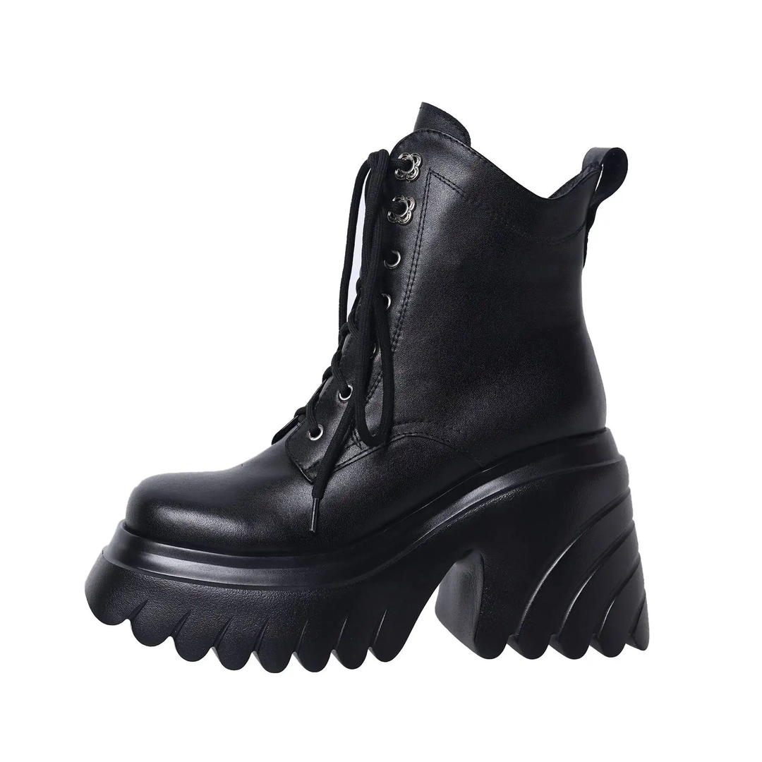 platform boots color black size 5 for women