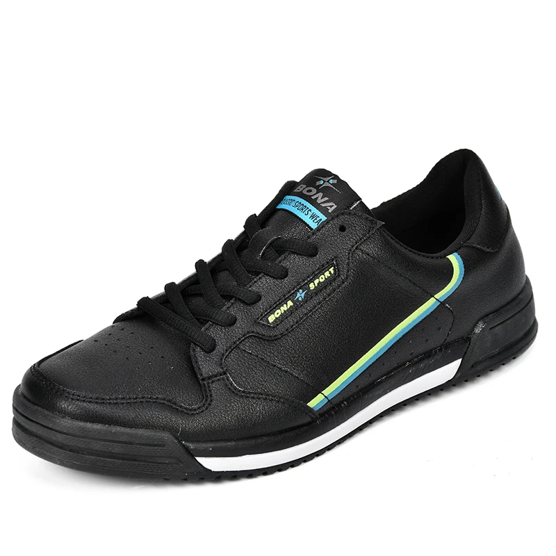 breathable sneaker color black size 10 for men