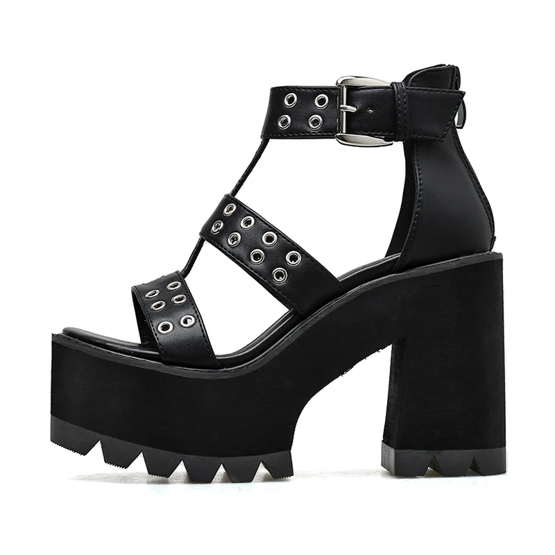 summer sandal color black size 5.5 for women