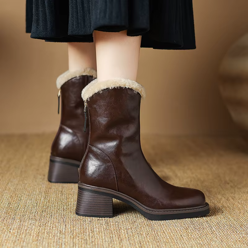 square heel boots color brown size 6.5 for women