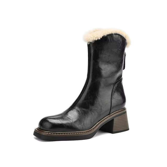 winter boots color black size 5 for women