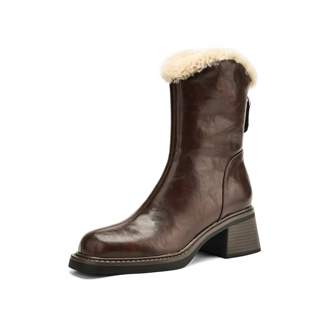 snow boots color brown size 5.5 for women