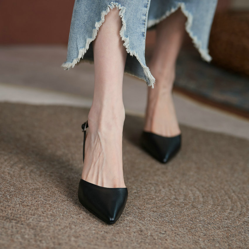 leather pumps shoe color black size 9 for women