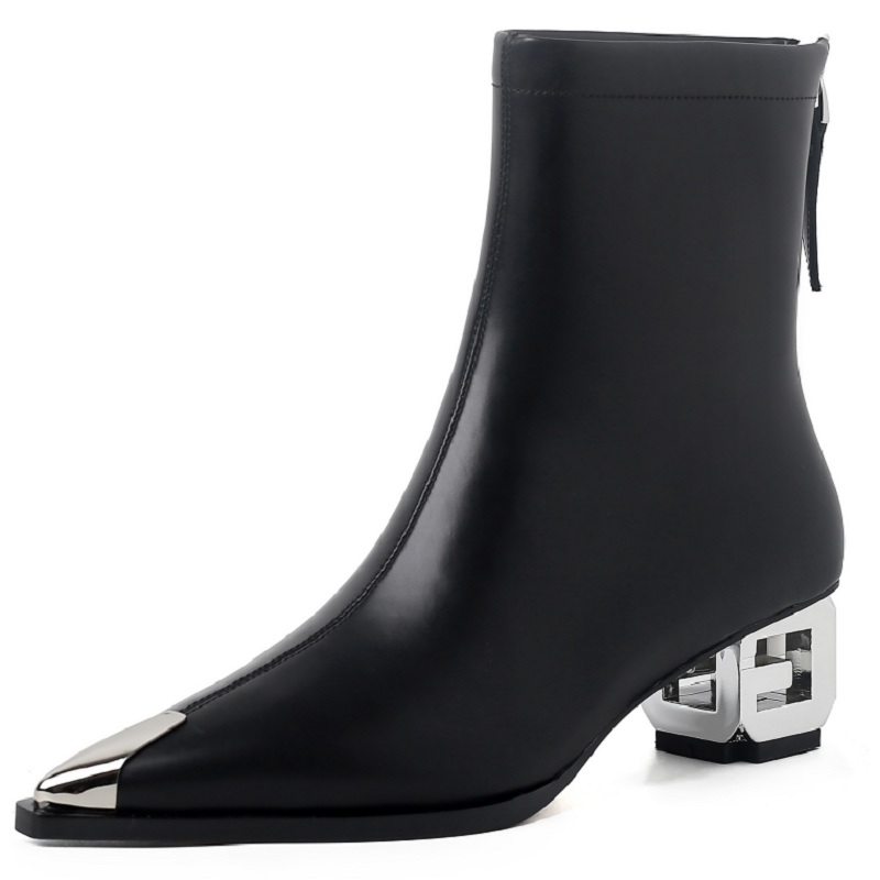 leather boots color black size 4.5 for women