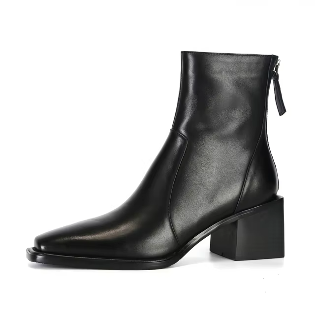 leather boots color black size 5 for women