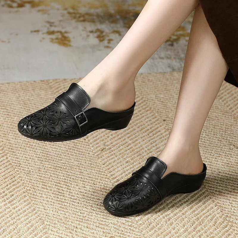 casual clogs color black size 7 for women