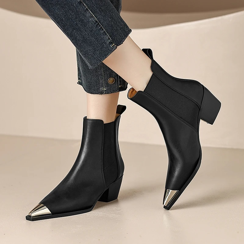 winter boots color black size 5.5 for women