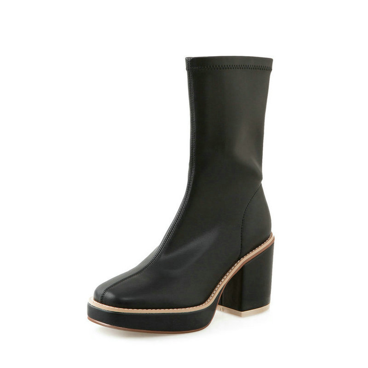 leather boots color black size 5 for women