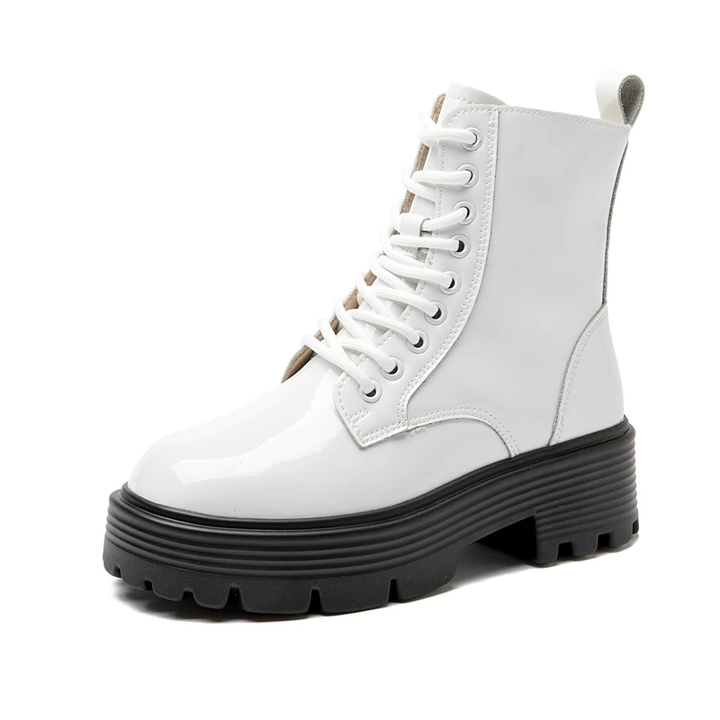 winter boots color white size 6 for women
