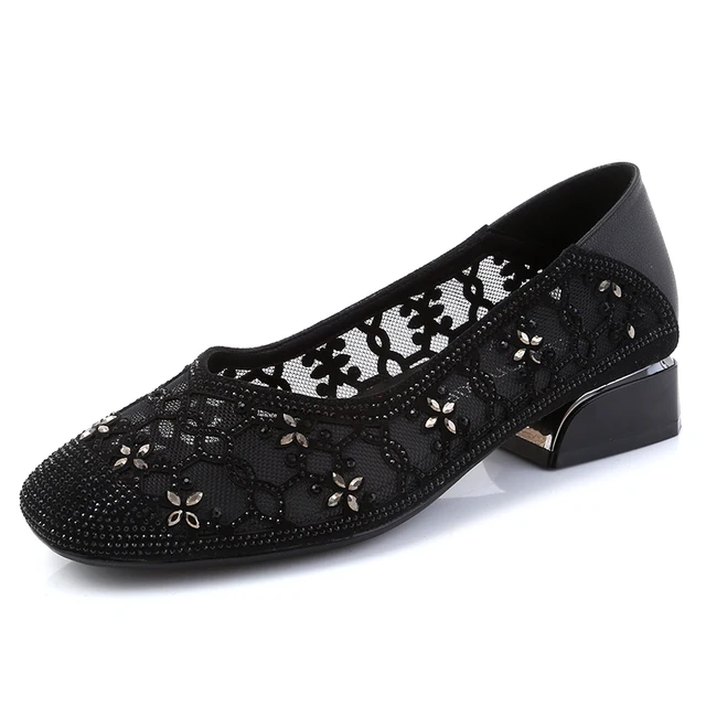 leather pumps color black size 5 for women