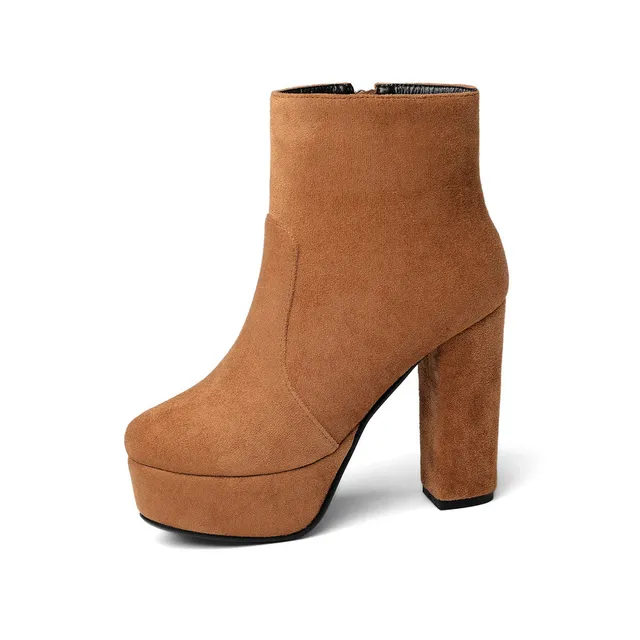 autumn boots color brown size 6.5 for women