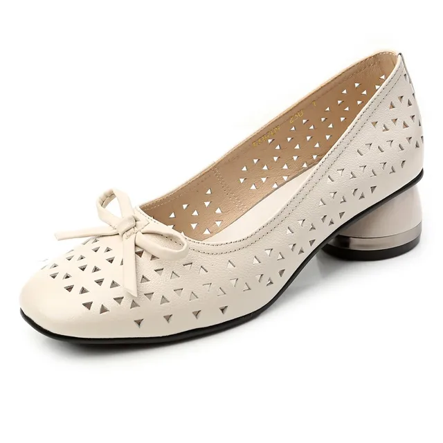 leather pumps shoes color beige size 5 for women