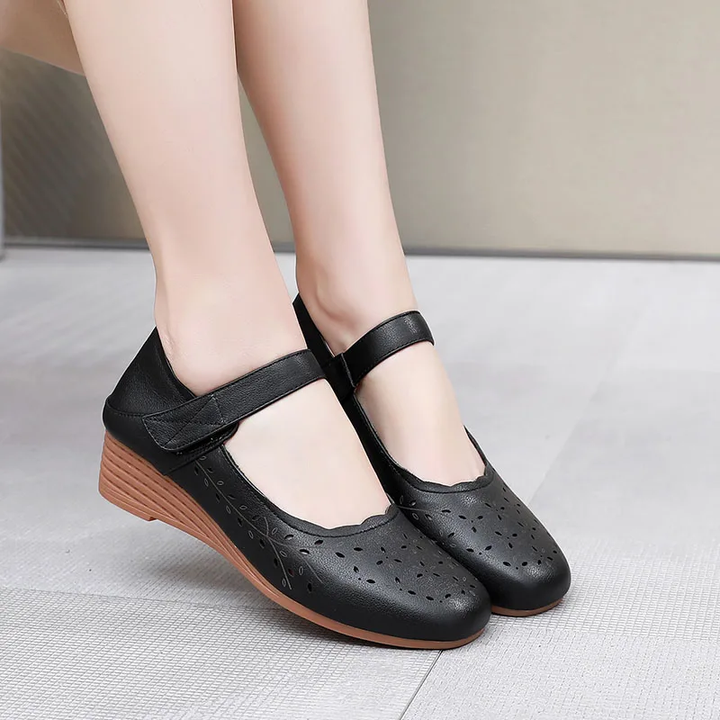 summer sandals color black size 8.5 for women