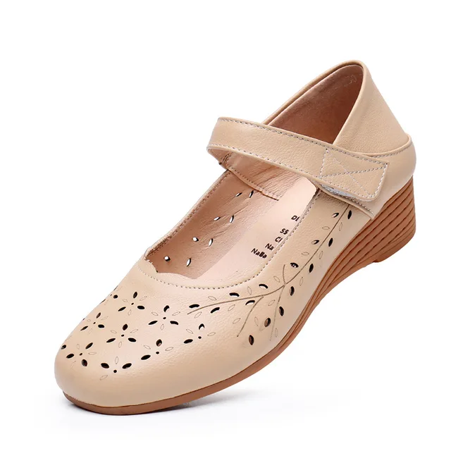 round toe sandals color apricot size 6 for women
