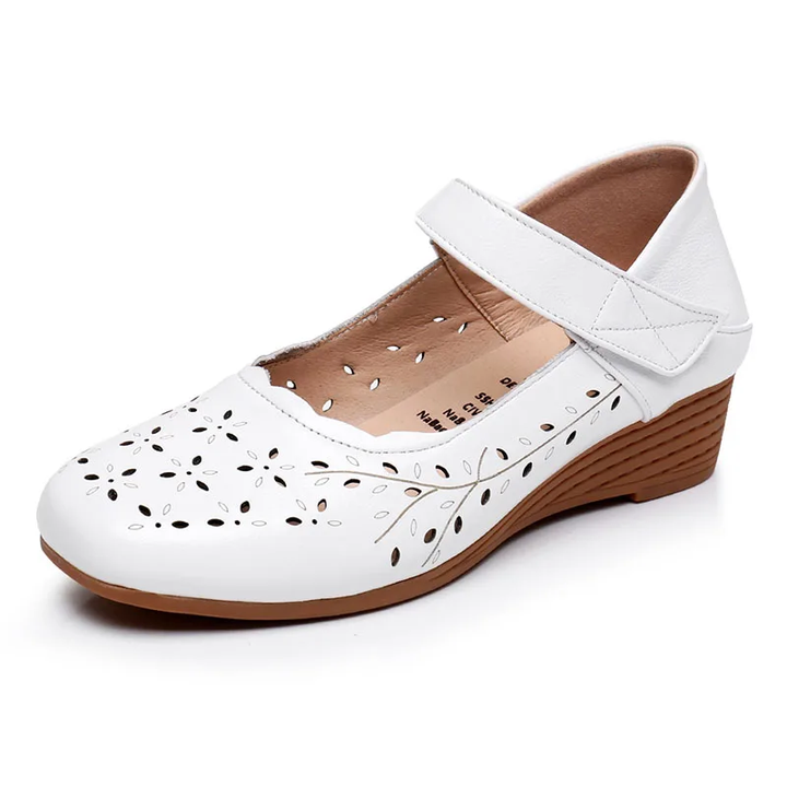 leather sandals color white size 5 for women