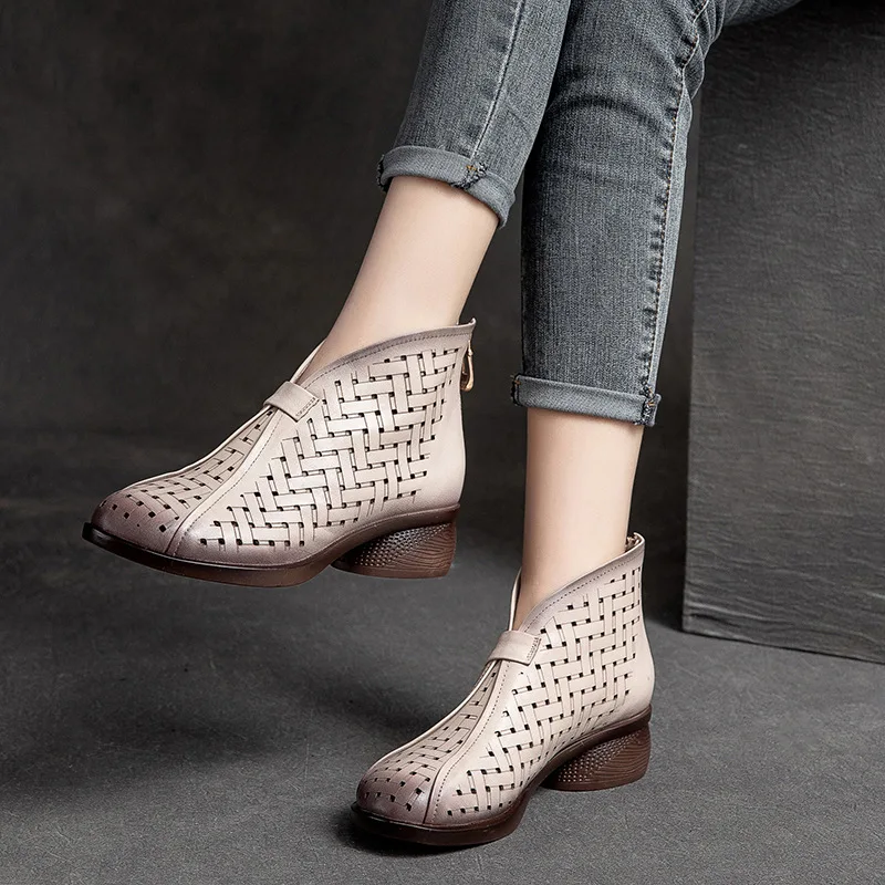 round heel boots color beige size 7 for women