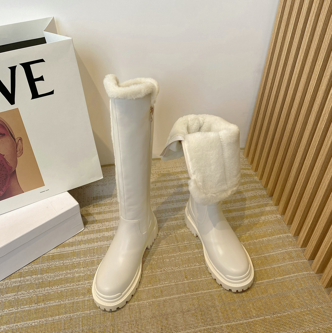 round toe boots color beige size 9 for women