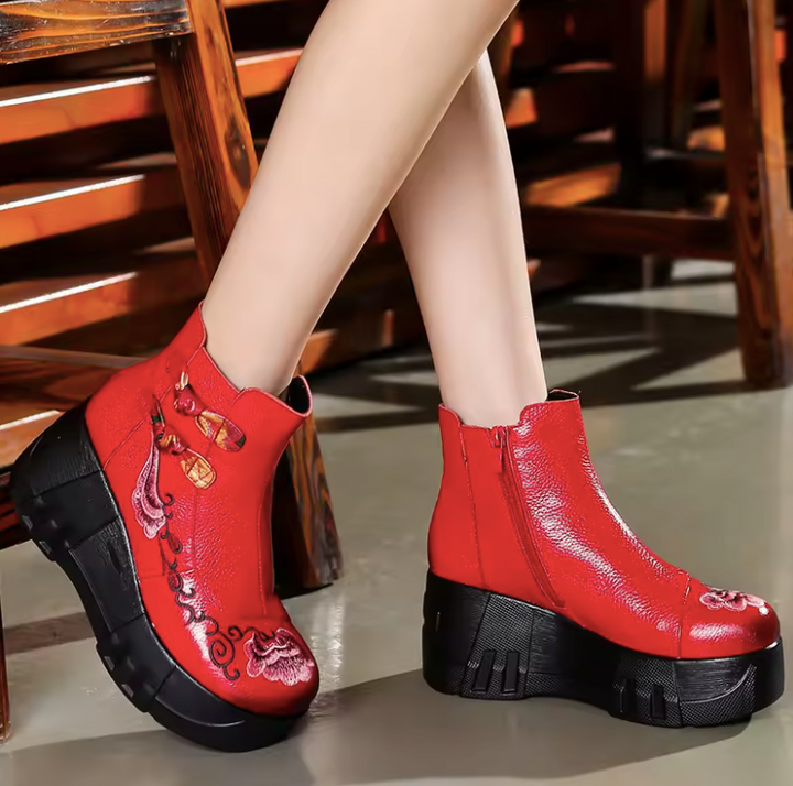 USS Shoes Lola Women's Embroidered Leather Retro Ankle Boots