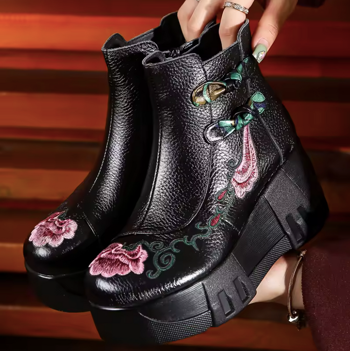 USS Shoes Lola Women's Embroidered Leather Retro Ankle Boots